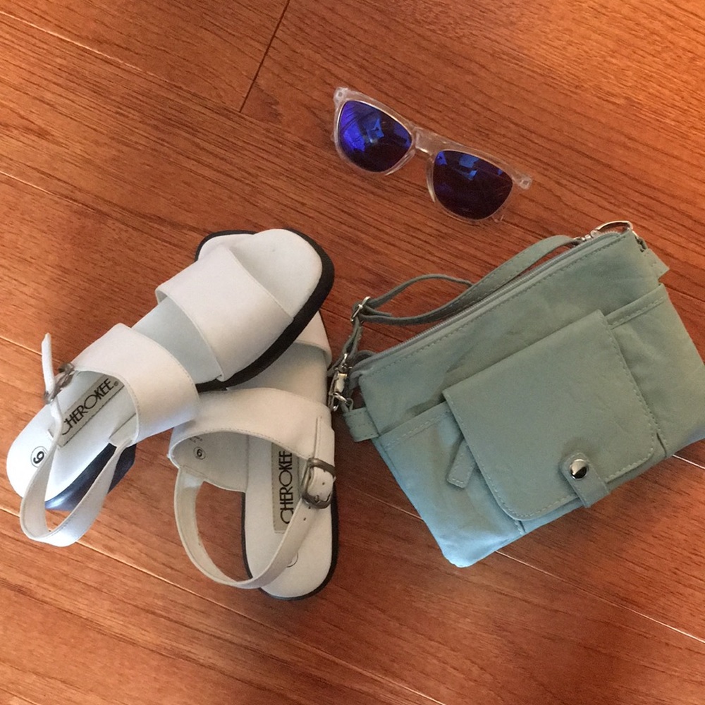 ☀️SUMMERY WHITE SANDALS☀️CHEROKEE BRAND☀️